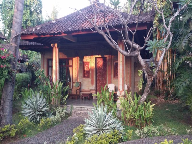 Rambutan Hotel Ловина Экстерьер фото
