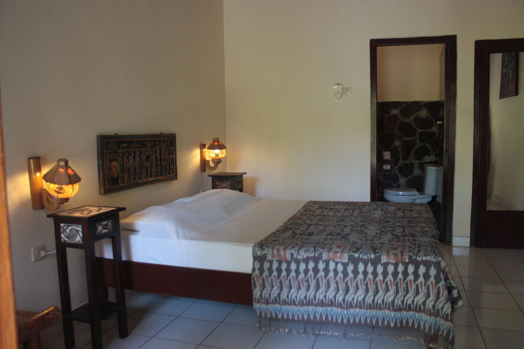 Rambutan Hotel Ловина Экстерьер фото